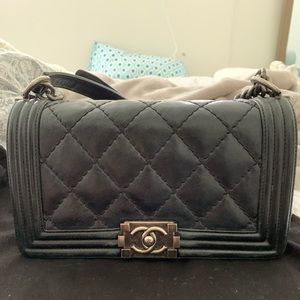 CHANEL Calfskin Double Stitch Medium Boy Black